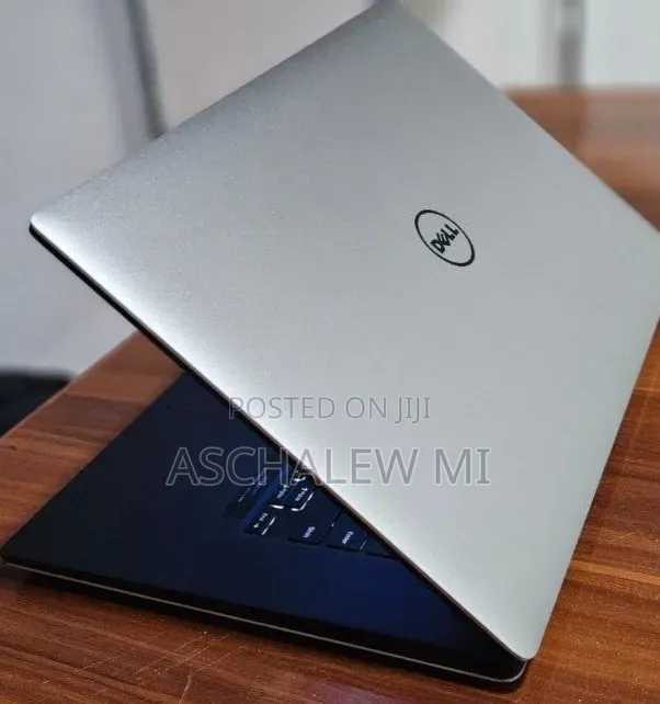 New Laptop Dell XPS 15 16GB Intel Core i7 SSD 512GB