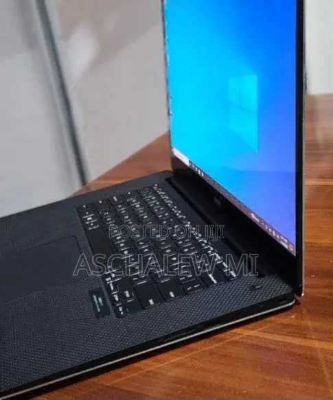New Laptop Dell XPS 15 16GB Intel Core i7 SSD 512GB