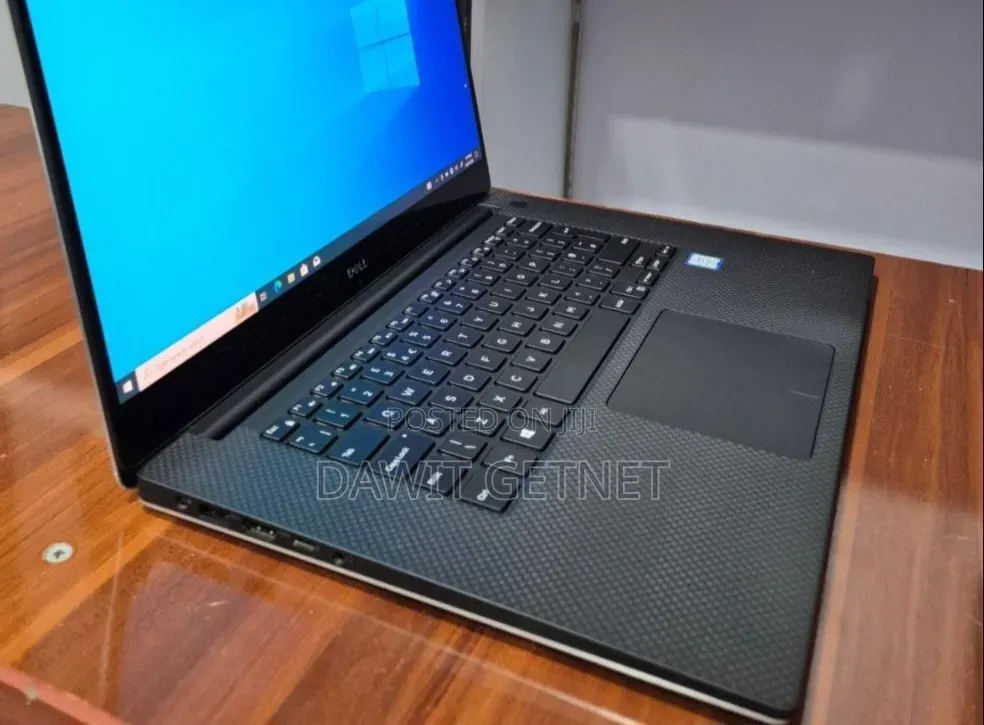 New Laptop Dell XPS 15 16GB Intel Core i7 SSD 512GB