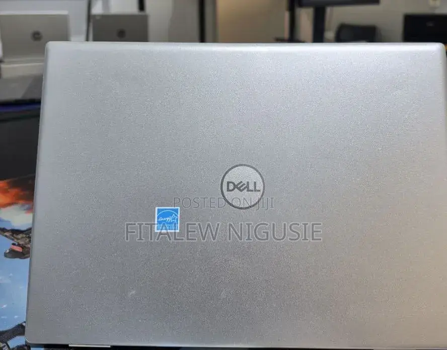 New Laptop Dell Inspiron 15 16GB Intel Core i7 SSD 512GB