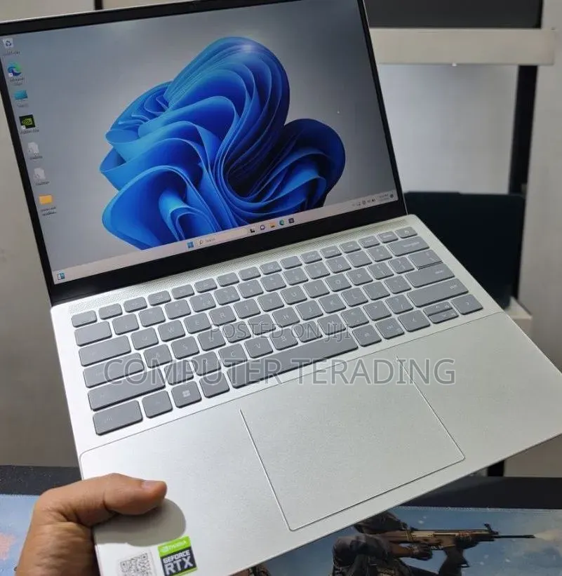 New Laptop Dell Inspiron 15 16GB Intel Core i7 SSD 512GB