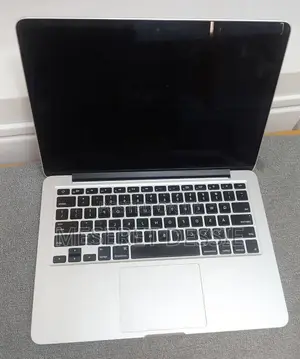 New Laptop Apple MacBook Pro 2013 8GB Intel Core i5 SSD 256GB