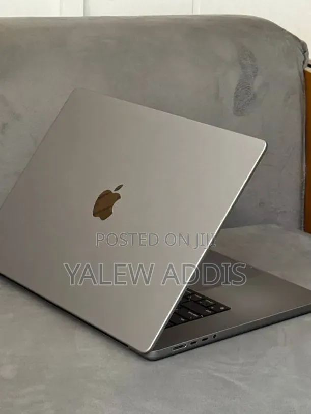 New Laptop Apple MacBook Pro 2021 M1 Max 32GB Apple M1 Max SSD 1T