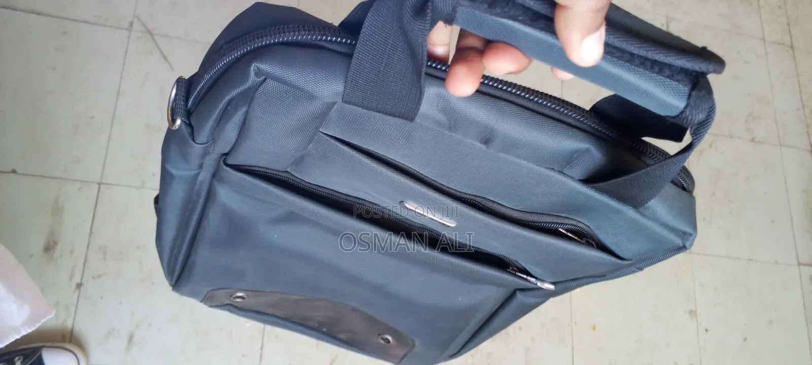 Laptop PC. Bag.