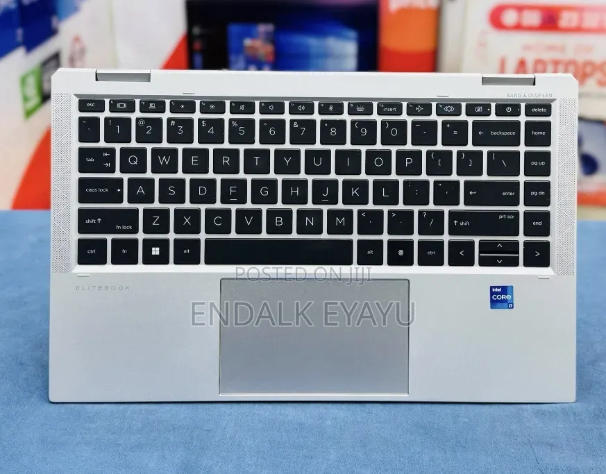 New Laptop HP EliteBook 1040 G8 16GB Intel Core i7 SSD 512GB