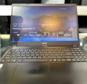 Laptop Acer Aspire 3 4GB Intel Core i3 HDD+SSD 1T