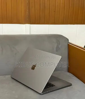 New Laptop Apple MacBook Pro 2021 M1 Max 32GB Apple M1 SSD 1T