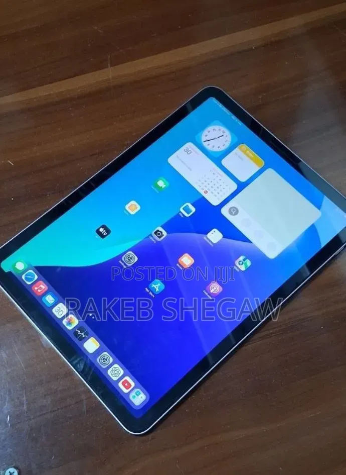 New Apple iPad Air 64 GB