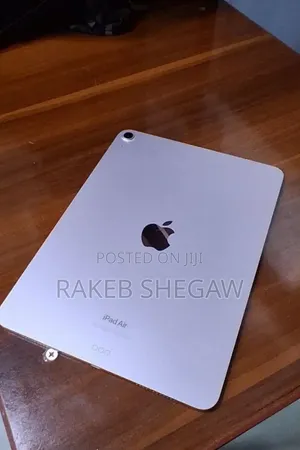 New Apple iPad Air 64 GB