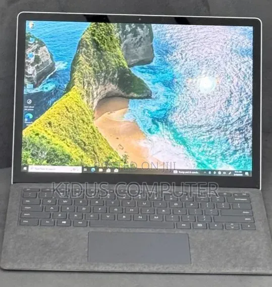 New Laptop Microsoft Surface 16GB Intel Core i7 SSD 512GB