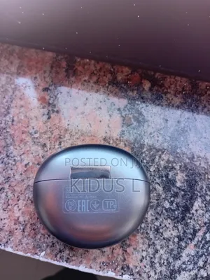 Huawei Freeclip