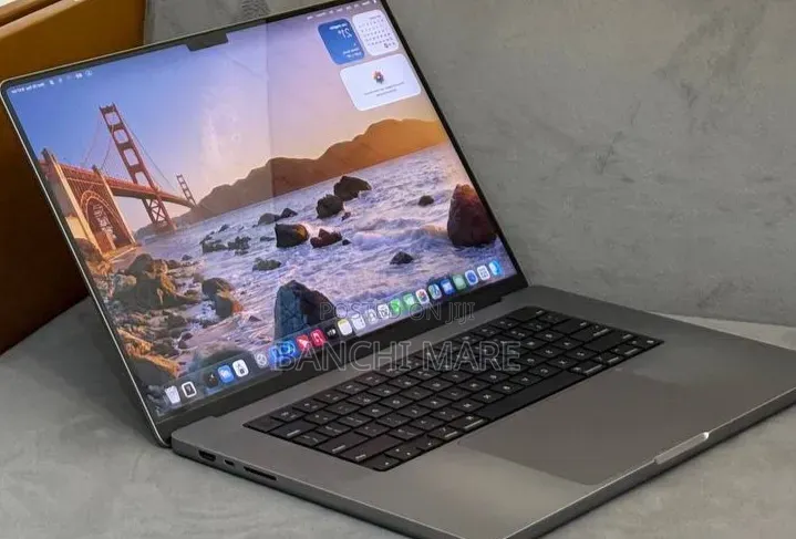 New Laptop Apple MacBook Pro 2021 M1 Max 32GB Apple M1 Max SSD 1T