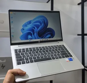 New Laptop HP EliteBook 640 G10 16GB Intel Core i7 SSD 1T
