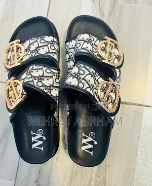 Double Strap Sendals
