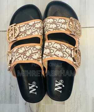 Double Strap Sendals