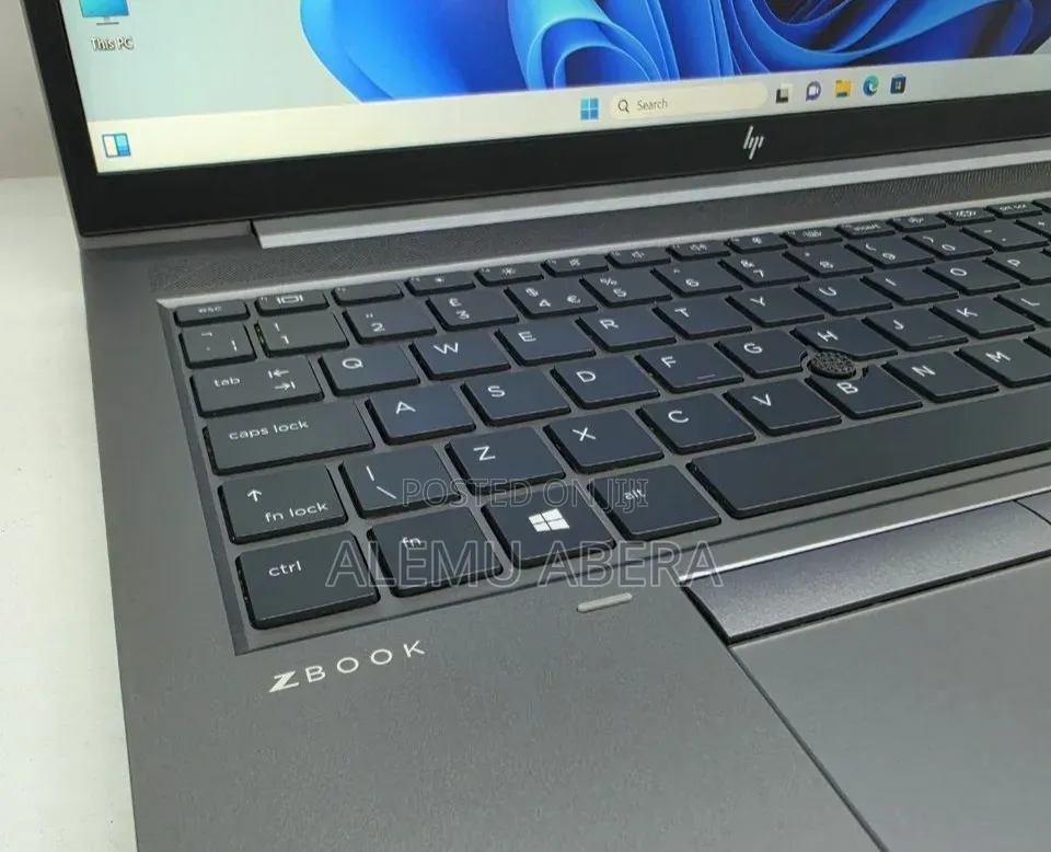 New Laptop HP ZBook 15 16GB Intel Core i7 SSD 512GB