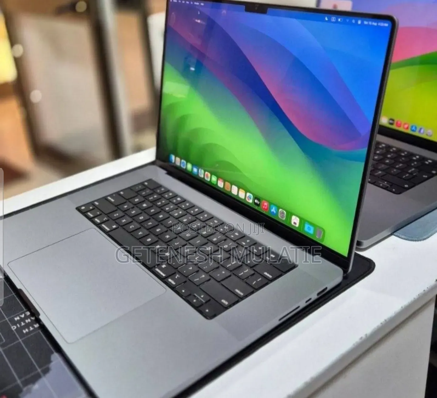 New Laptop Apple MacBook Pro 32GB Apple M1 Pro SSD 512GB
