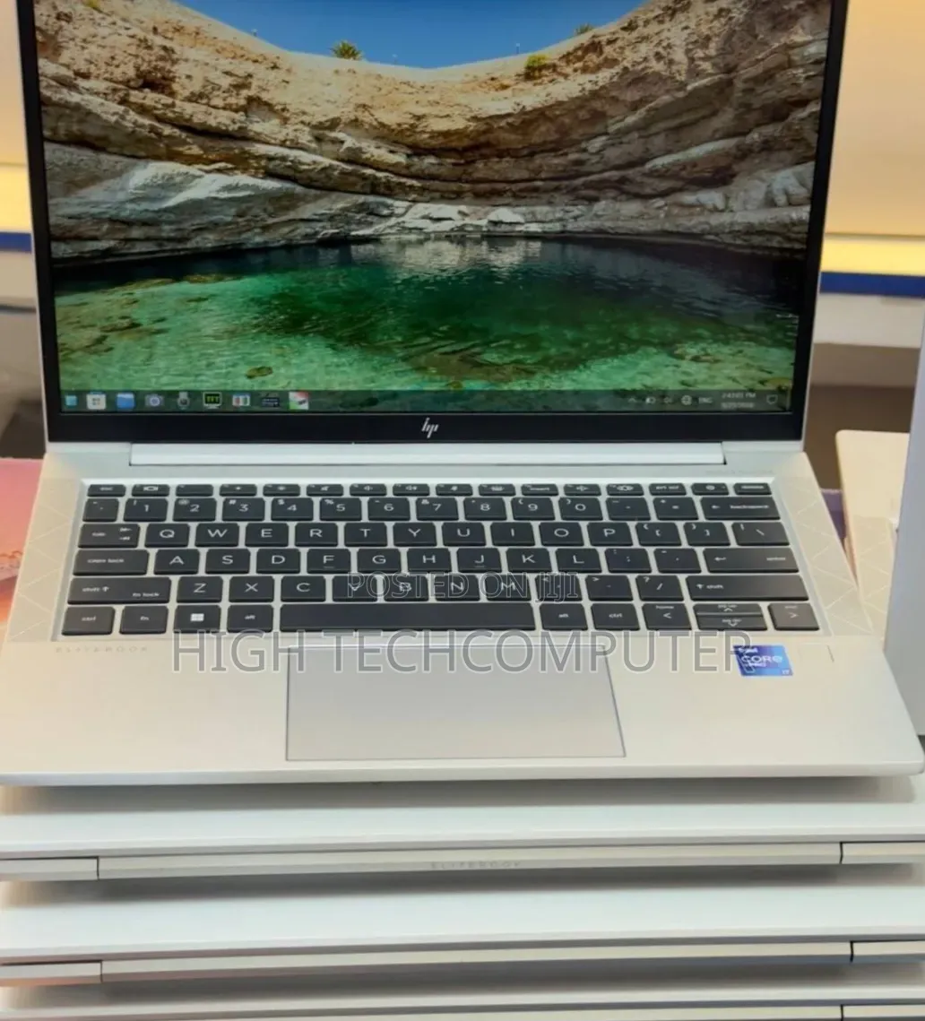 New Laptop HP EliteBook 830 G8 16GB Intel Core i5 SSD 512GB