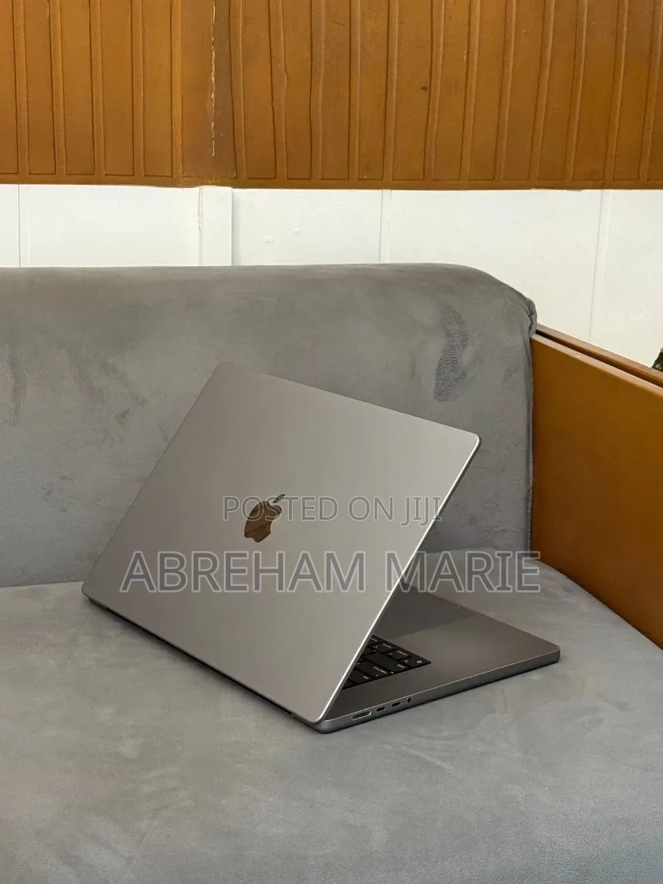 New Laptop Apple MacBook Pro 2021 M1 Max 32GB Apple M1 Max SSD 1T