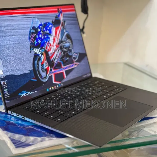 New Laptop Dell Precision 5560 16GB Intel Core i7 SSD 512GB