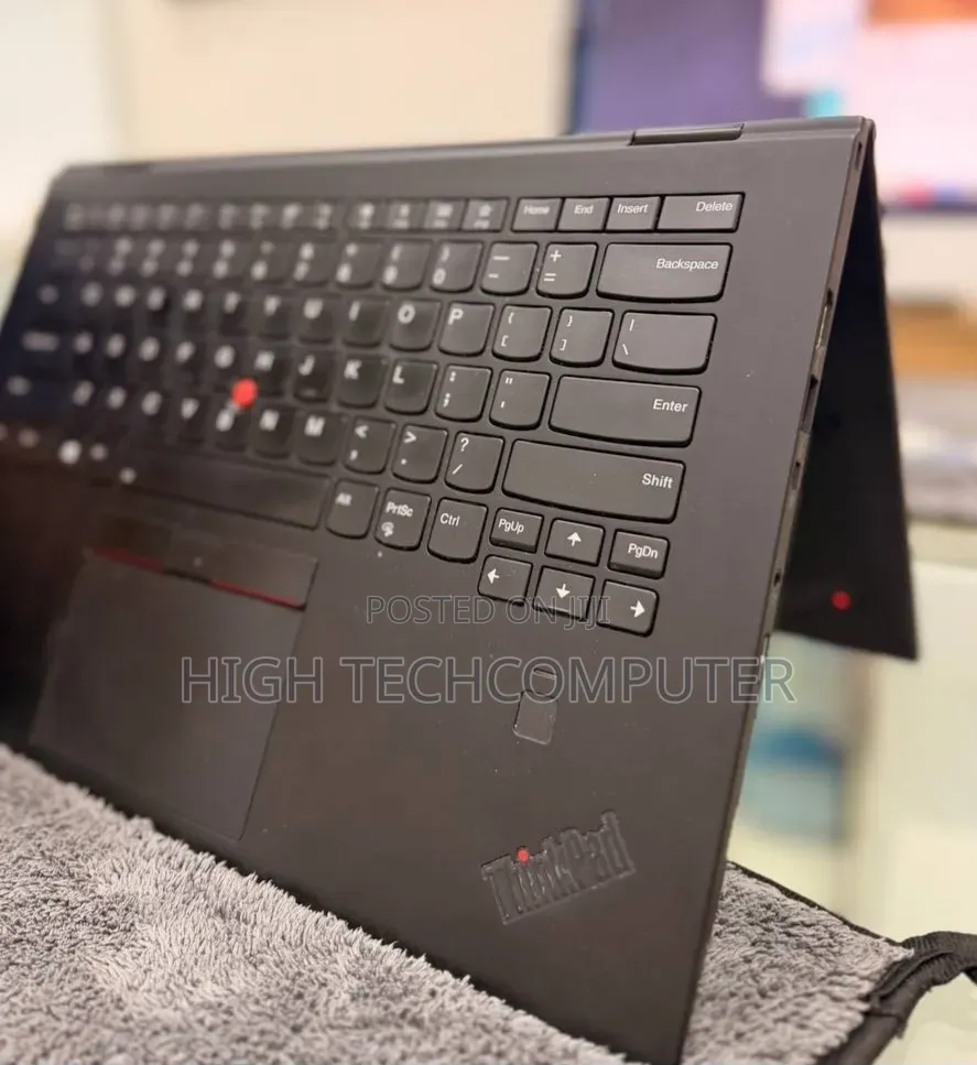 New Laptop Lenovo ThinkPad X1 Yoga 8GB Intel Core i5 SSD 256GB