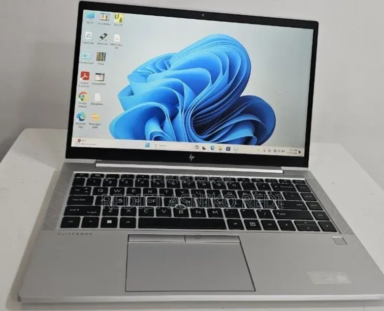 New Laptop HP EliteBook 840 G8 16GB Intel Core i7 SSD 512GB