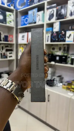 New Samsung Galaxy S25 128 GB