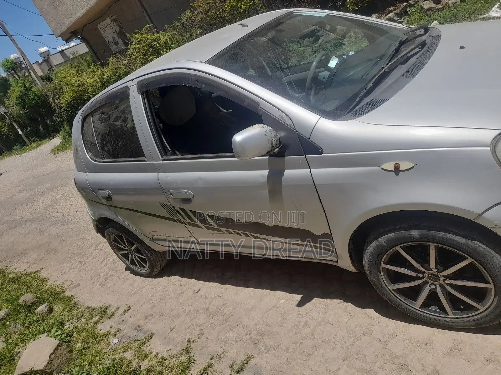Toyota Vitz 2002 Silver
