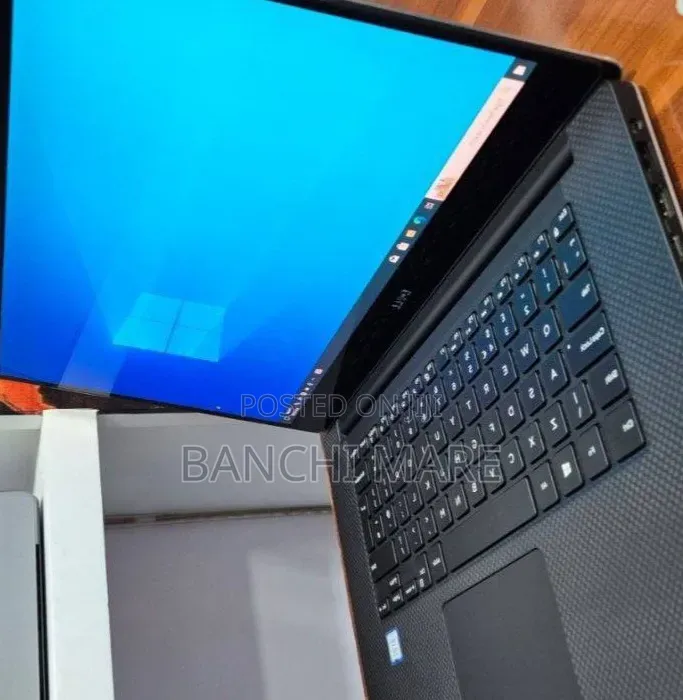 New Laptop Dell XPS 15 16GB Intel Core i7 SSD 512GB