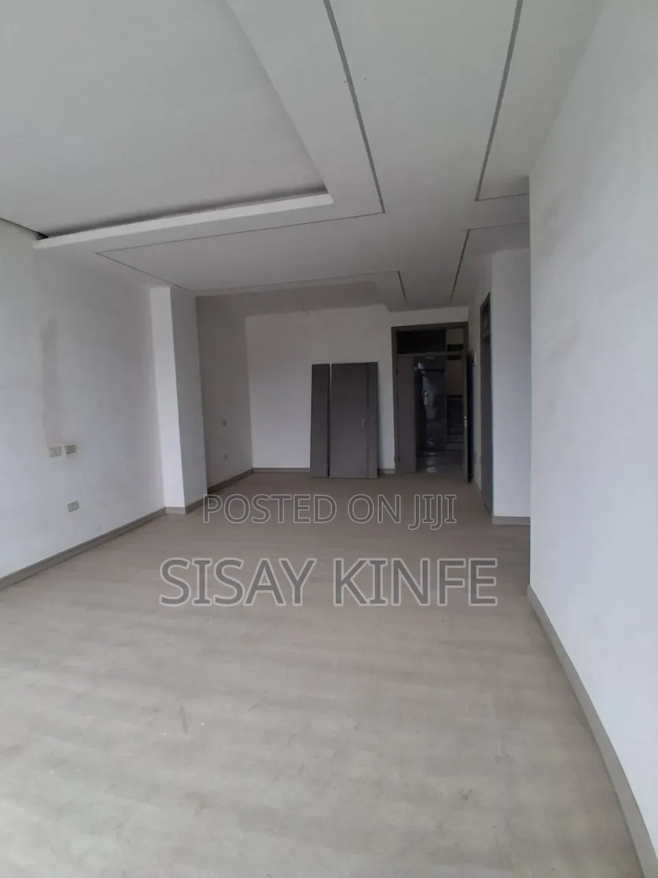 3bdrm Apartment in Murgat, Gullele for sale