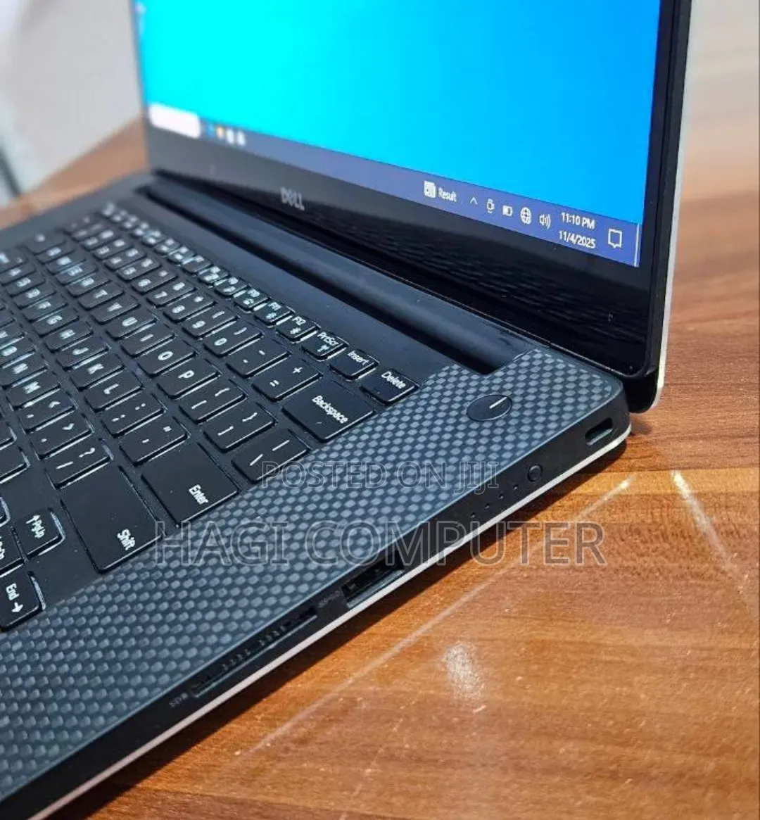 New Laptop Dell XPS 15 16GB Intel Core i7 SSD 512GB