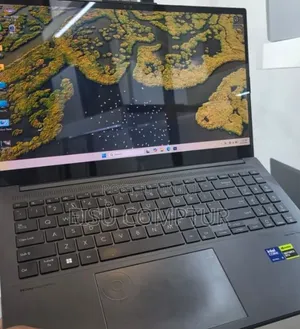 New Laptop Asus VivoBook 15 X505BA 16GB Intel Core Ultra 9 SSD 512GB