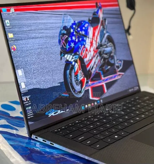 New Laptop Dell Precision 5560 16GB Intel Core i7 SSD 512GB