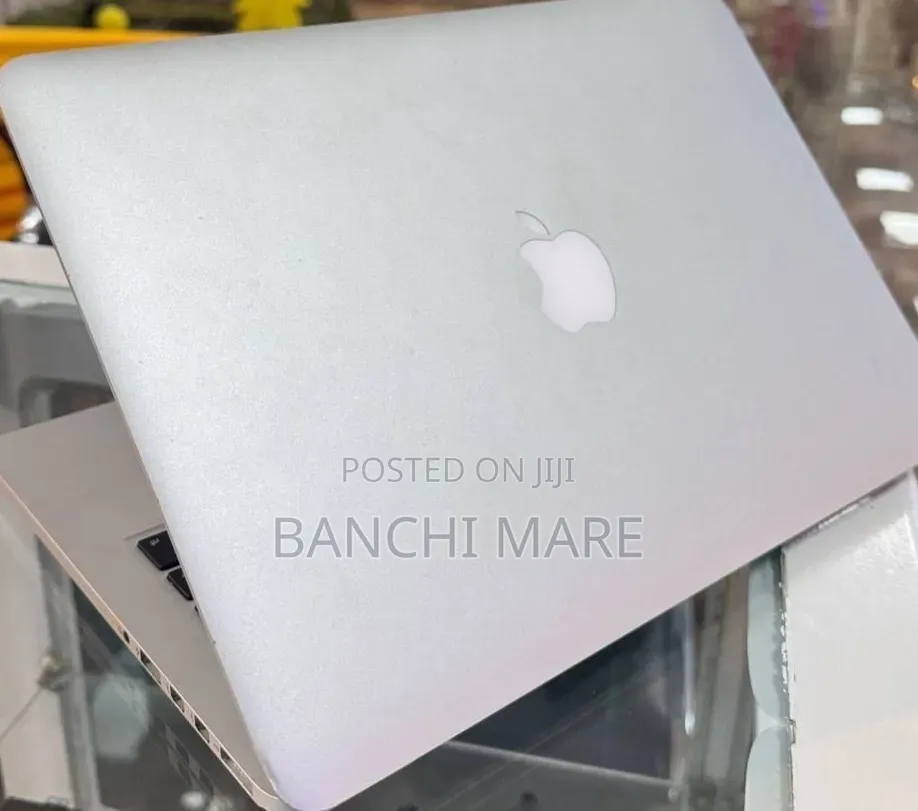 New Laptop Apple MacBook Pro 2015 16GB Intel Core i5 SSD 256GB