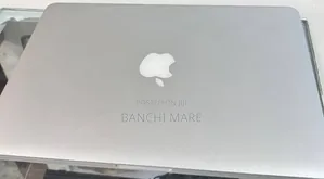 New Laptop Apple MacBook Pro 2015 16GB Intel Core i5 SSD 256GB