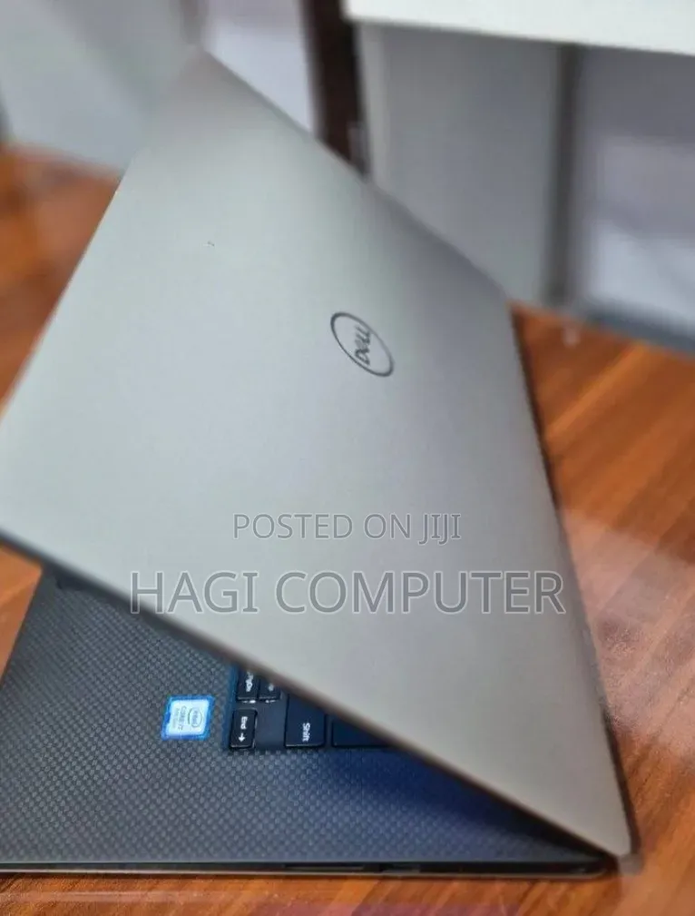 New Laptop Dell XPS 15 16GB Intel Core i7 SSD 512GB
