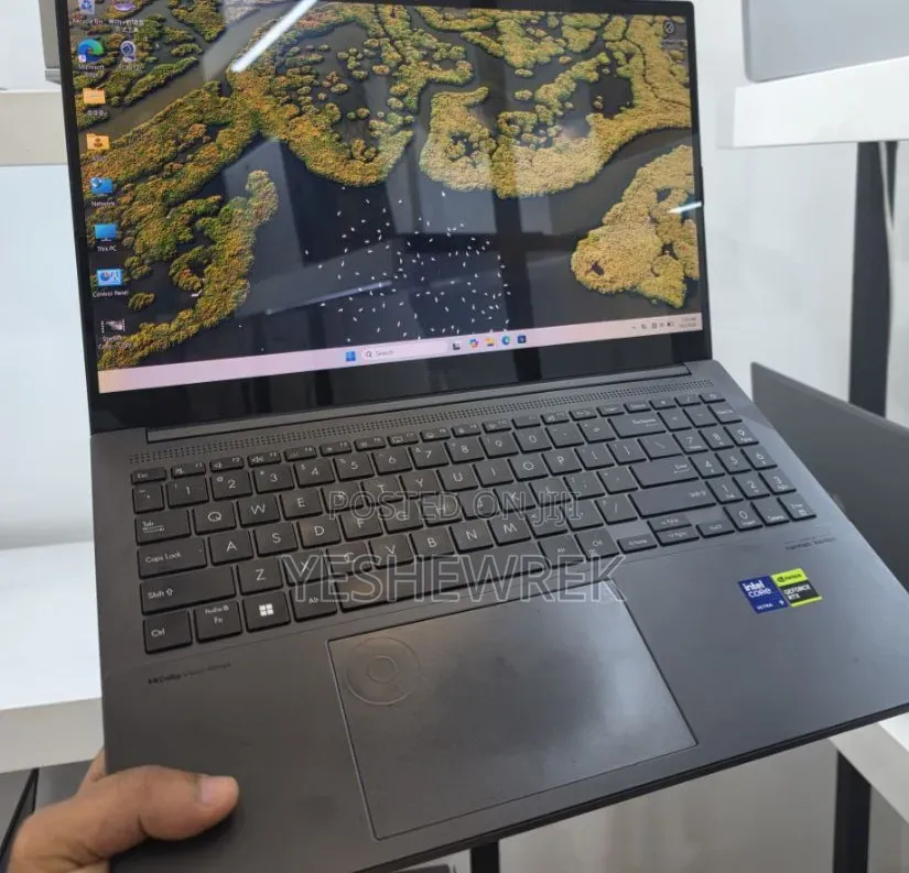 New Laptop Asus ROG Strix G15 16GB Intel Core i7 SSD 1T