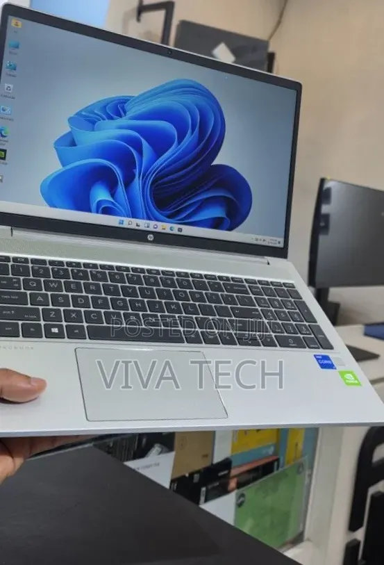 New Laptop HP Probook 450 16GB Intel Core i7 SSD 512GB