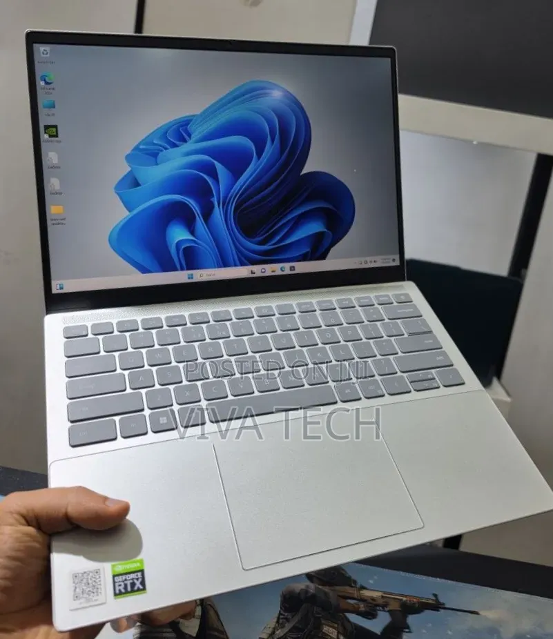 New Laptop Dell Inspiron 15 16GB Intel Core i7 SSD 512GB