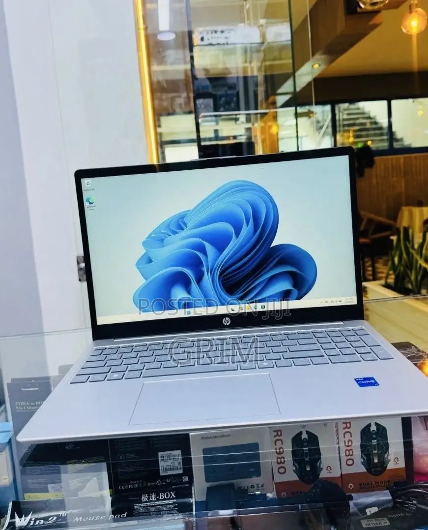 New Laptop HP Stream Notebook 16GB Intel Core i7 SSD 1T