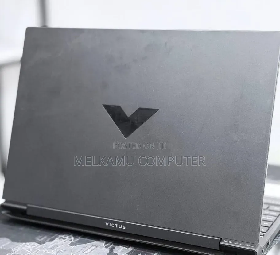 New Laptop HP Victus 15 8GB AMD Ryzen 5 SSD 512GB