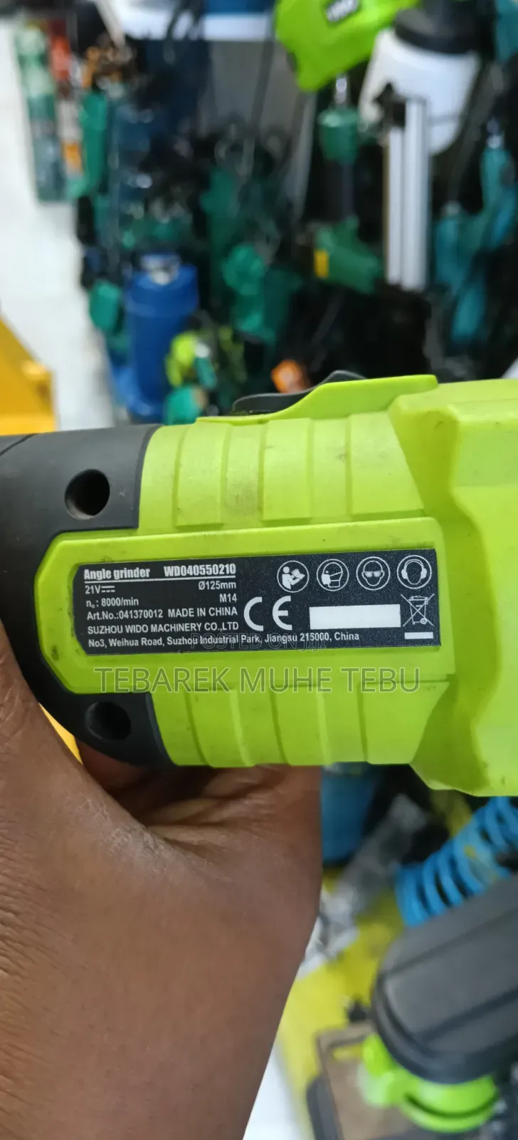Video 21V Brushless Cordless Angle Grinder 125mm