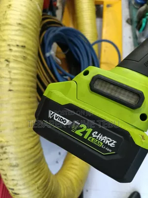 Video 21V Brushless Cordless Angle Grinder 125mm