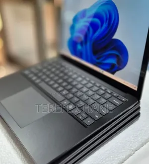 New Laptop Microsoft Surface Laptop 3 16GB Intel Core i7 SSD 256GB