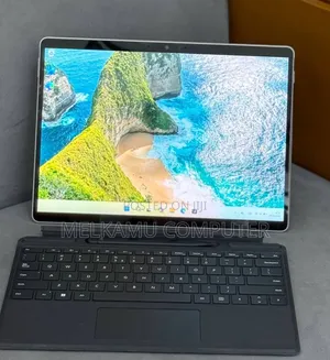 New Laptop Microsoft Surface Pro 8 8GB Intel Core i5 SSD 256GB