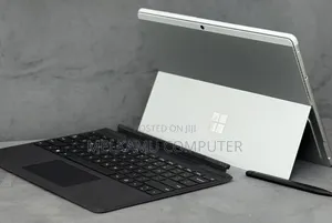 New Laptop Microsoft Surface Pro 8 8GB Intel Core i5 SSD 256GB