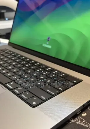 New Laptop Apple MacBook Pro 2021 M1 Max 64GB Apple M1 Pro SSD 1T