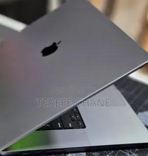 New Laptop Apple MacBook Pro 2021 M1 Max 64GB Apple M1 Pro SSD 1T