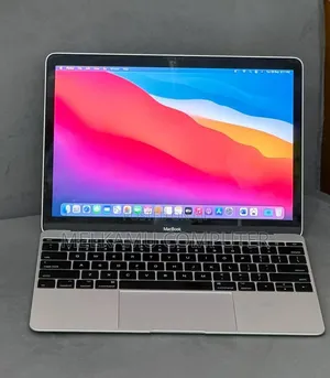 New Laptop Apple MacBook 2017 8GB Intel Core M3 SSD 256GB