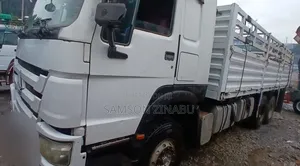 Sinotruk Howo 2017 White